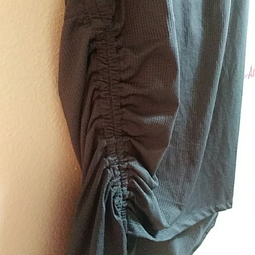 Fabletics tank - Picture 2 of 6